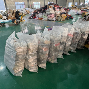 Calzado Deportivo <span class=keywords><strong>de</strong></span> Marca Usado S04 para Hombre, Venta al por Mayor, <span class=keywords><strong>Zapatillas</strong></span> Deportivas Mixtas, Embalaje a Granel, 24 Pares por Paquete, Exportación <span class=keywords><strong>de</strong></span> Calzado <span class=keywords><strong>de</strong></span> Marca para Hombre - Product Image 3