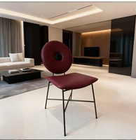 Chaise de salle à manger moderne en cuir, résistante aux griffures de chat et au design multifonctionnel, pour usage commercial et domestique