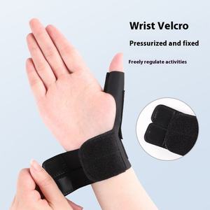 Attelle de <span class=keywords><strong>pouce</strong></span> réglable de qualité supérieure avec sangle de <span class=keywords><strong>poignet</strong></span> en Velcro pour une traction personnalisée, soutien quotidien pour la <span class=keywords><strong>tendinite</strong></span> et l'arthrite - Product Image 6