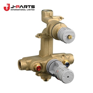Valve thermostatique pour Toyota Hilux Surf RZN169 1999-2004 OE 17728-35020 1772835020 - Product Image 1
