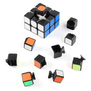 <span class=keywords><strong>Cubo</strong></span> <span class=keywords><strong>de</strong></span> <span class=keywords><strong>Rubik</strong></span> Xinhen para Principiantes, con Esquinas Redondeadas, Fondo Negro, 3x3, Giratorio, Escala Regular, en Bolsa - Product Image 3