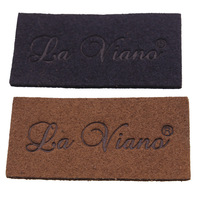 Approvisionnement direct usine Dongguan – Bonnets tricotés en velours coréen ultra-fibre avec étiquettes en cuir personnalisées pour vêtements – Échantillon en 7 jours