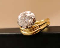 Bague Dua Lipa Style en Or Massif 18K, Diamant de Laboratoire 3/8 ct, Série Archivée aux Enchères, Collection Haute Joaillerie