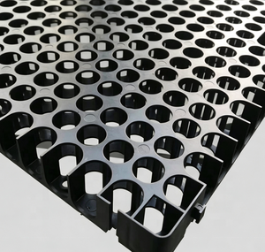 Plaque de drainage cellulaire 500*500 pour pelouses sur toits, balcons, terrasses, terrains de football, gazon synthétique - Product Image 6