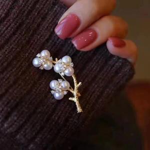 Colección Otoño Invierno, Joyería de Agua Dulce Natural de Zhuji, Broche de Oro Doble Flor de Fu R Li, Elegante - Product Image 2