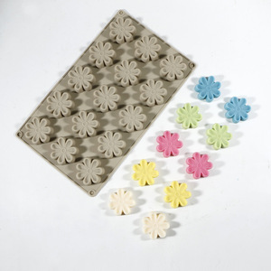 Flower-Shaped Chocolate <b>Silicone</b> Mold 15 Cavities <b>Baking</b> Cake Decoration Mold For DIY Desserts - Product Image 3