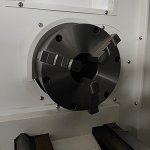 X1000 CK6150พร้อมระบบ Fanuc เตียงแบนสำหรับงานหนักระบบ CNC 220V GSK ควบคุม CNC - Product Image 3