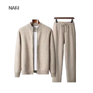 NARI Set Casual da <span class=keywords><strong>Uomo</strong></span> in Cashmere/Lana Merino, Cardigan con Collo Tondo e Pantaloni, Completo Due Pezzi per Inverno e Autunno - Product Image 1