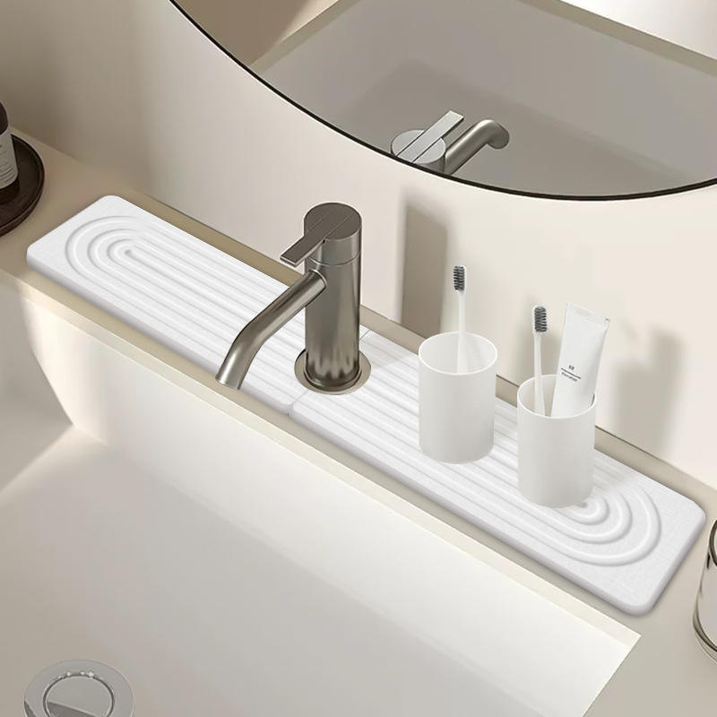 งานแกะสลักสีขาว