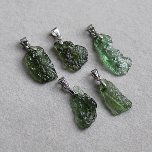 Wholesale Natural Green <strong>Moldavite</strong> Crystal Pendant <strong>Necklace</strong> Free Shaped with Certificate Other Crystal Crafts - Product Image 4