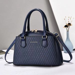 2025 nouveau sac à coque étanche de grande capacité pour les mamans PU couleur unie fermeture éclair sac à main sacs de luxe pour les femmes célèbre marque sac à main - Product Image 5