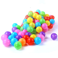 Balles de piscine à balles en plastique multicolores 6-8 cm, impression de logo personnalisée, anti-écrasement, pour aire de jeux intérieure, centre commercial, jeux souples