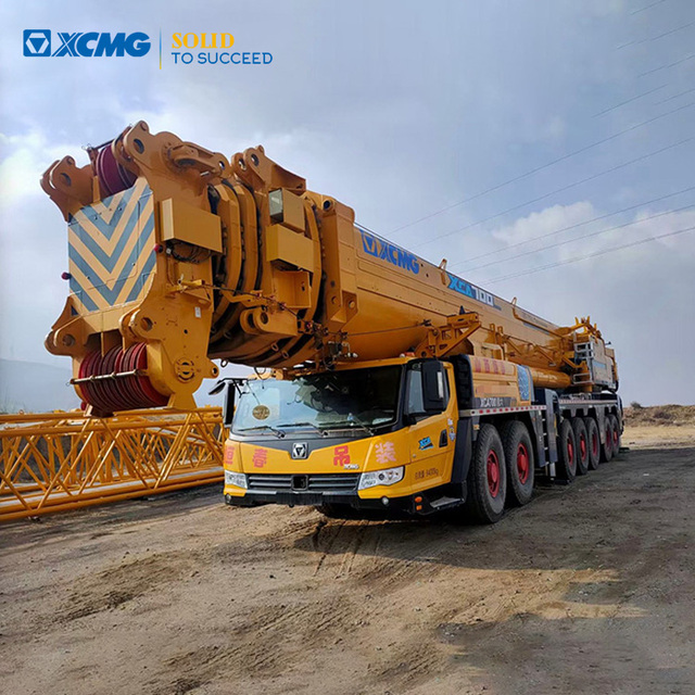 XCMG Factory Second Hand Lifting Truck Crane 700 Ton All Terrain Crane XCA700 in Stock