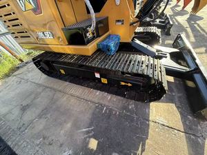 Miniexcavadora CAT 305.5 usada, lista para enviar, con cuchilla dozer incluida, para trabajos de demolición en sitios urbanos estrechos. - Product Image 5