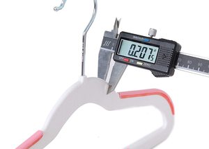 Anqi Bộ 50 móc treo quần áo trẻ em chống trượt chắc chắn với kẹp cao su giá đỡ quần áo bằng nhựa bền 12.75x8.2 inch - Product Image 3