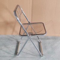 Chaises pliantes transparentes en plastique empilables et résistantes aux intempéries pour événements et fêtes