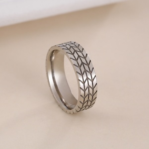 Cool motocicleta coche neumático anillos para hombres niños Acero inoxidable Hip Hop Punk geométrico rayas dedo anillo joyería de moda regalo - Product Image 2