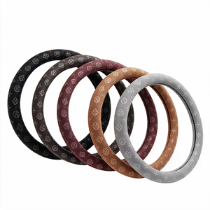 Kaymaz Monogram Direksiyon Kapağı Eyer Kahverengi Pamuk Kadife Kabartmalı PU Deri Evrensel Araba Aksesuarı 38cm - Product Image 5