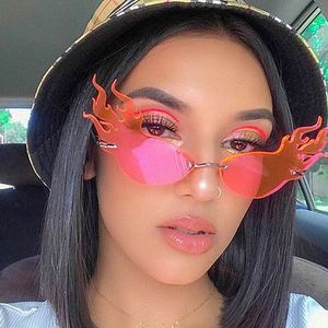 Nouveautés Lunettes de soleil unisexe pour femmes et hommes, style œil de chat ajouré, protection UV400, sans monture, forme flamme - Product Image 1