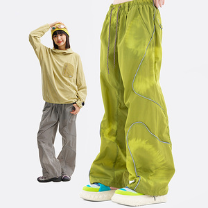 <span class=keywords><strong>Pantaloni</strong></span> Techwear in Nylon Personalizzati con Cuciture Riflettenti, Gamba Larga, Stile Outdoor e Streetwear - Product Image 1