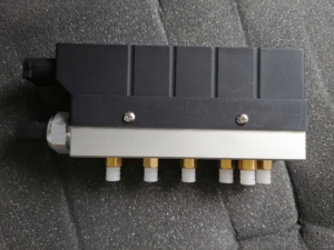 Luchtveringkleppenblok voor Mercedes S-Klasse W220 220320258 A2203200258 - Product Image 4