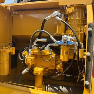 Chargeuse sur chenilles hydraulique d'occasion Cat323D2L 23 tonnes, Cat320, grande machine lourde de carrière, marque japonaise réputée - Product Image 5