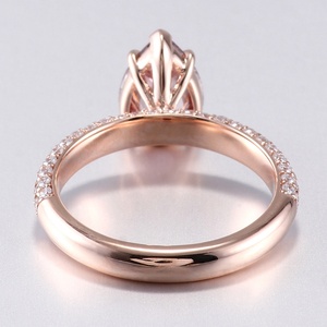 แหวนเพชรทรงลูกแพร์สีชมพู 1 กะรัต เพชรเลี้ยงในห้องปฏิบัติการ ทองคำ 18k สีเหลือง แหวนเรียบหรูประดับเพชรด้านข้าง สำหรับผู้หญิง - Product Image 5