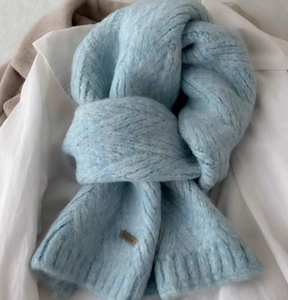 Sciarpa in <span class=keywords><strong>Cashmere</strong></span> <span class=keywords><strong>e</strong></span> Lana di Alta Qualità a Maglia Liscia per Donna Collezione Invernale - Product Image 4