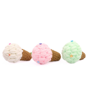 Porte-clés en forme de cornet de glace en peluche fait main au crochet, joli pendentif cornet de glace, accessoire de sac Instagram-worthy, petit cadeau. - Product Image 1