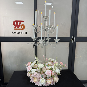 Soporte votivo de mesa de cristal moderno grande y alto liso, diseño de espejo de boda de cristal de 9 brazos, portavelas hecho a mano - Product Image 1