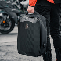 Sac à dos rigide pour moto, personnalisé et aérodynamique, tout-en-un |   Sac de rangement pour casque de course aspect fibre de carbone |   Service OEM ODM