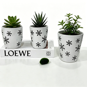 Vente chaude 2026 : Pots de <span class=keywords><strong>fleurs</strong></span> coniques en céramique blancs à motif flocon de neige noir, directement de l'usine, pour la décoration de Noël et l'aménagement intérieur - Product Image 2