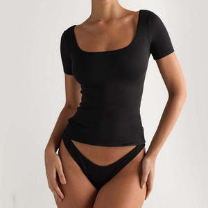 Fabricants de vêtements, vêtements de sport personnalisés pour femmes, vêtements de fitness, col profond, doux, coupe ajustée, manches courtes, t-shirts - Product Image 3