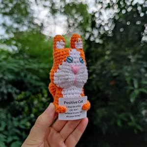 100 Stile Handgefertigte Positive Kartoffel Inspirierende Häkel-Katze Gestrickte Puppe Emotionale Unterstützung Niedliche Gestrickte Positive Katze - Product Image 6