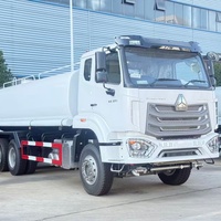 Nouveau camion-citerne Sinotruk Howo 20000L pour l'arrosage et le transport de carburant diesel 6x4 pour engins de construction