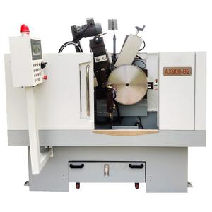 Afiladora de Cuchillas de Sierra de Cama Plana Horizontal Totalmente Automática de Servicio Medio con Husillo Único de Bajo Costo TC para Barras Sólidas - Product Image 1