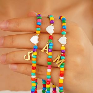 Collana con iniziale in perline colorate di alta qualità, lettera A, in lega di zinco, regalo unisex per ragazze, donne, bambini, gioielli alla moda. - Product Image 6