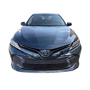 Vente à prix réduit Toyota Camry Berline 5 places Transmission automatique Volant à gauche Phares LED Sièges en cuir Pneus R17 Occasion - Product Image 1