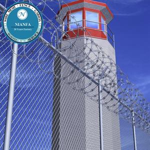 Green <strong>PVC</strong> Coated <strong>Chain</strong> <strong>Link</strong> <strong>Mesh</strong> Galvanized Iron Wire Privacy Windbreak Fencing for Residential Gardens - Product Image 4