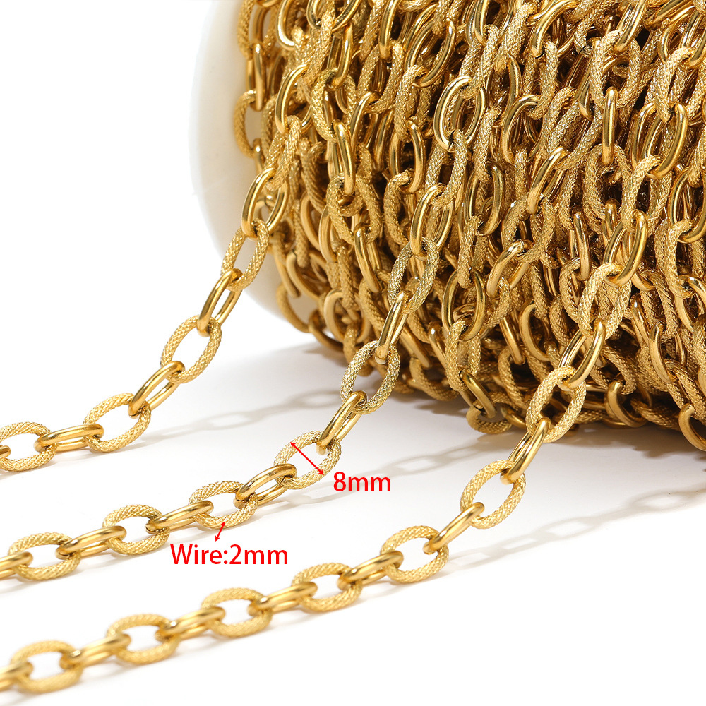 2mm wire diameter 8mm width 1:1 reticulated flower cross chain gold