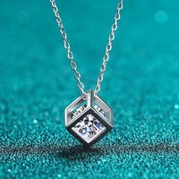 Pendentif en argent sterling S925 en forme de Rubik's Cube serti de diamants, 1,0 ct, couleur D, VVS, moissanite, collier de luxe tendance en moissanite