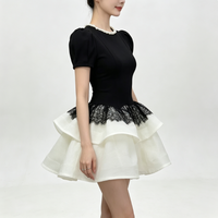Robe Courte OEM en Chiffon et Spandex, Col Rond, Bordure en Dentelle, Coupe Ajustée, Taille Haute, Perlée, Manches Lanterne, Tricotée, Coupe Évasée, Été