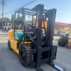 Chariot élévateur Komatsu d'occasion de 5 tonnes, qualité fiable, état vérifié, excellent rapport qualité-prix, 3 tonnes, 5 tonnes, 7 tonnes, 10 tonnes, 15 tonnes, 20 tonnes - Product Image 1