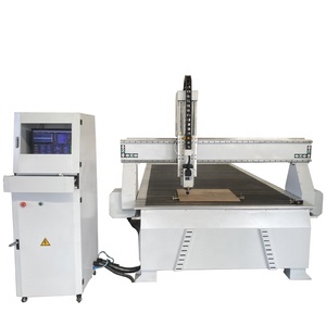 Máquina CNC Powertech para Trabajar la Madera, Control Syntec, Motor Paso a Paso de <span class=keywords><strong>3</strong></span>.5KW para Corte de MDF, Fabricación de Muebles y Puertas de Madera - Product Image 1