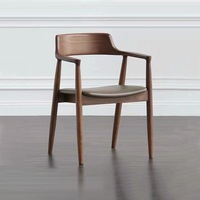 Chaise de salle à manger Yihui en bois massif de style nordique, chaise présidentielle domestique avec dossier et accoudoirs, chaise Hiroshima pour restaurant, café et conférence