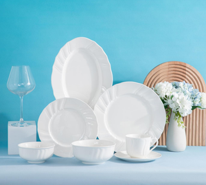 Juego de platos de porcelana blanca con logotipo personalizado en relieve, platos redondos de cerámica con diseño personalizado para bodas y restaurantes. - Product Image 6