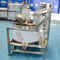 Nieuwe industriële automatische afvoer SUS304 centrifugale ontvettingsmachine op maat gemaakte commerciële machine voor het ontwateren van gefrituurde voedingsmiddelen en groenten