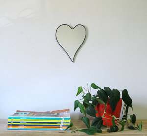 Miroir mural artisanal de qualité supérieure en forme de cœur, élégant et magnifique - Product Image 1