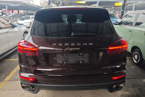 La Porsche <span class=keywords><strong>Cayenne</strong></span> 3.0T 2016 en bon état est une voiture de luxe d'occasion à <span class=keywords><strong>prix</strong></span> raisonnable - Product Image 5