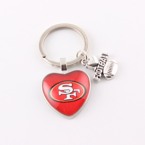J'aime Football <span class=keywords><strong>NFL</strong></span> Football porte-clés 32 Football américain Logo coeur forme porte-clés pendentif en gros Souvenir cadeau pour les Fans - Product Image 4